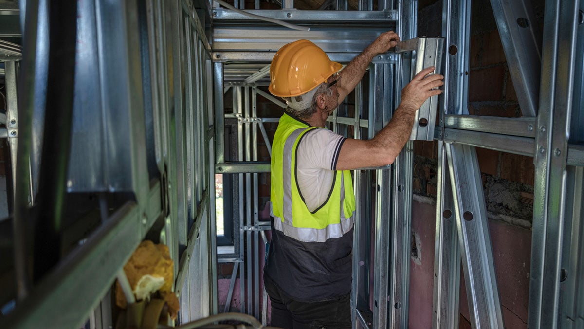 construction-worker-working-with-metal-framing